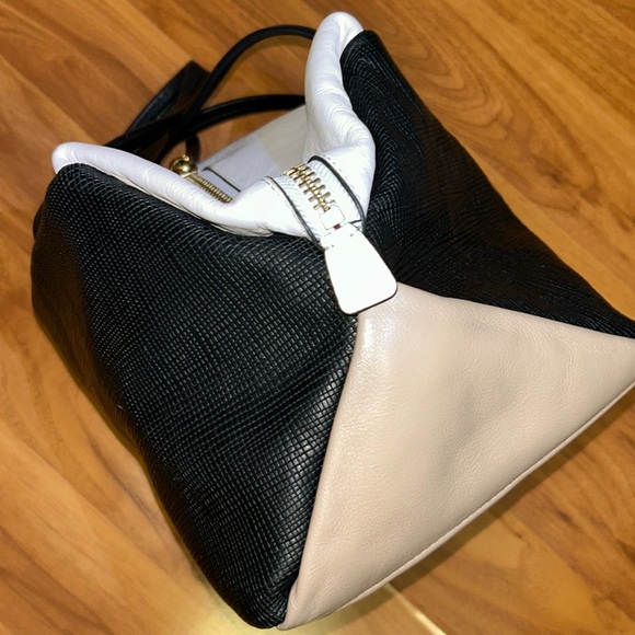 Marc by Marc Jacobs Black And White Leather Bag - Picture 6 of 16